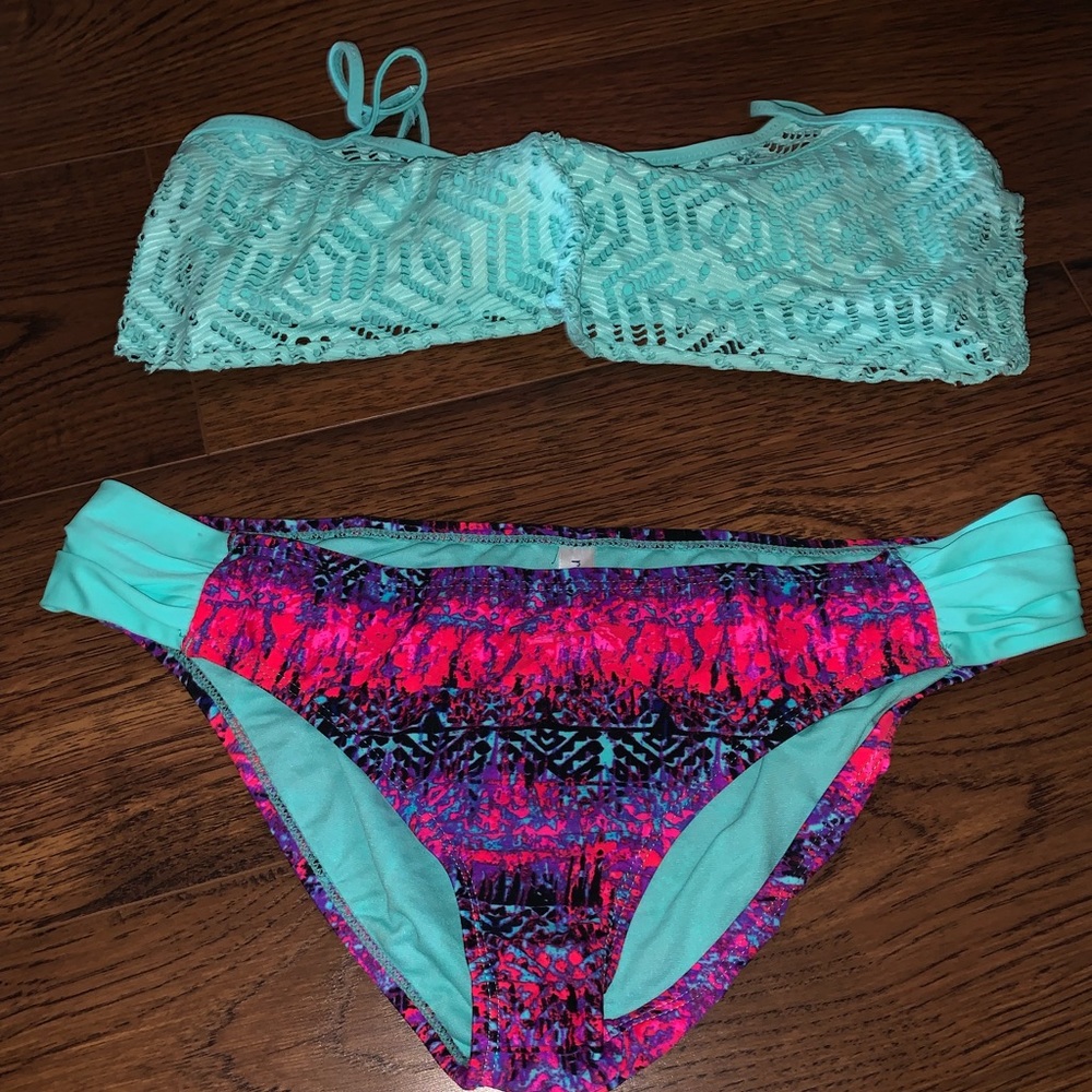Bathing suit